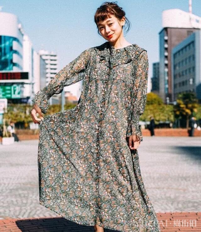 矮个子穿搭示范，151时尚博主靠衣品撑起了自信