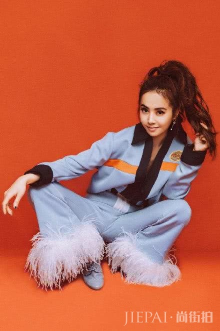 羽毛装成女星“新宠”,无论是点缀还是全面上线,都是亮点