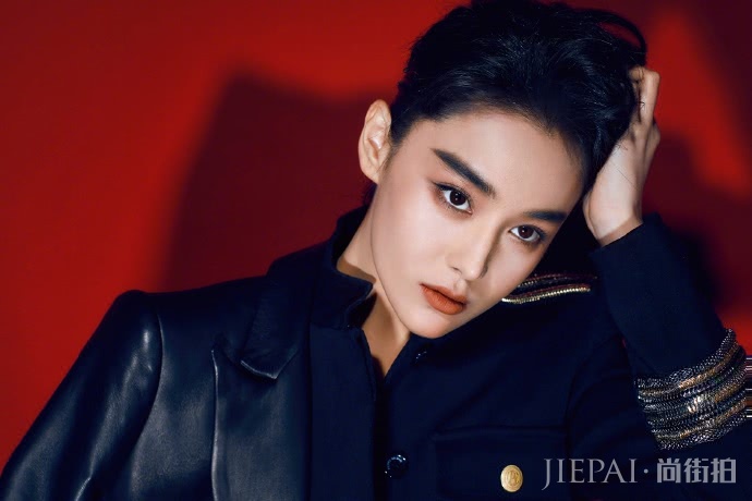 女生长得帅是什么体验？张馨予晒照解答 短发剑眉英气十足