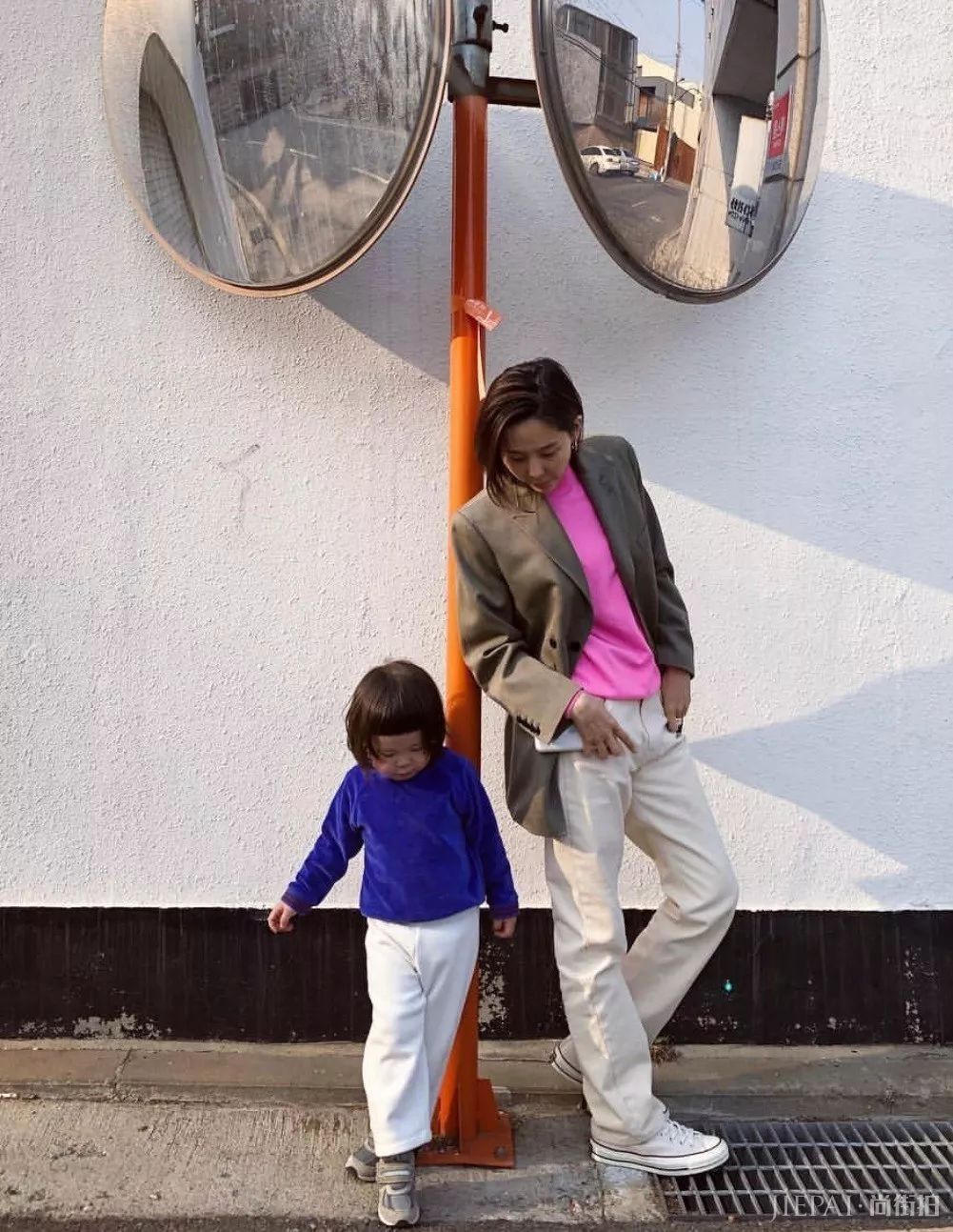 韩国博主金娜英，穿基础款也能搭出范儿