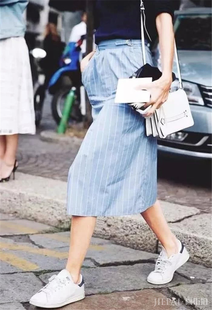 春季穿小白鞋,简直就是“流量担当”,实力吸睛