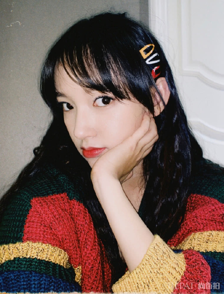 程潇美照精致又甜美，颜值高怎样都美