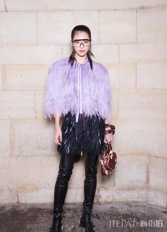 羽毛装成女星“新宠”,无论是点缀还是全面上线,都是亮点