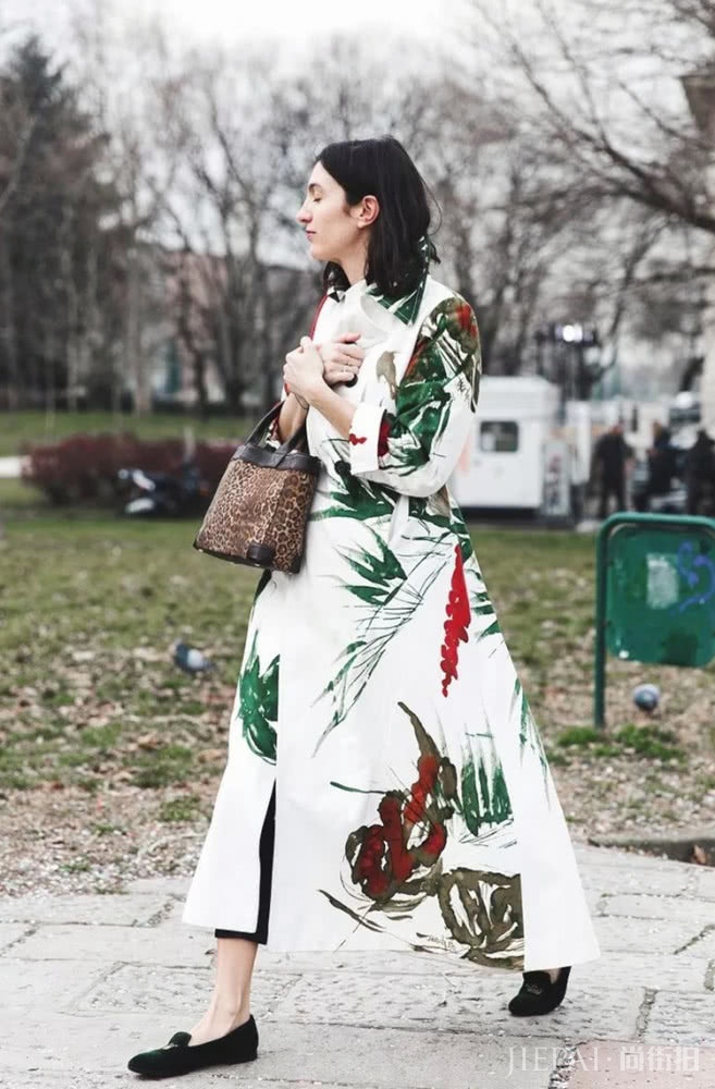 微凉早春怎么穿衣？风衣让你气质超群