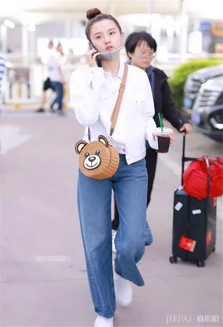 春季怎么穿？这样穿白外套最好看