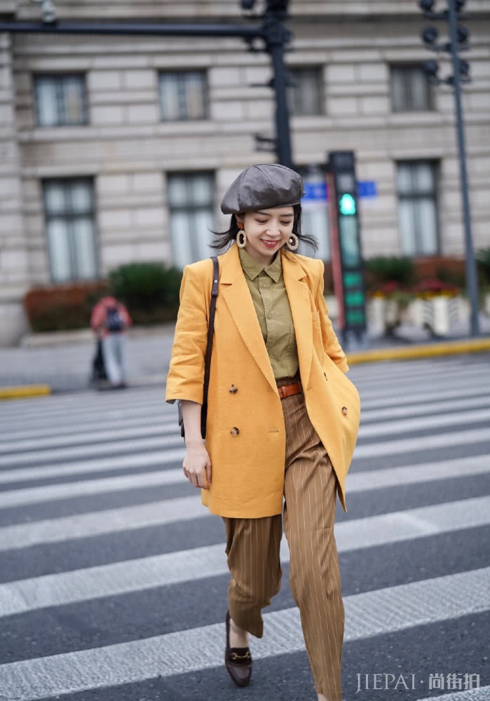 春季必备！时尚潮人教你旅行时如何穿出时尚大片感