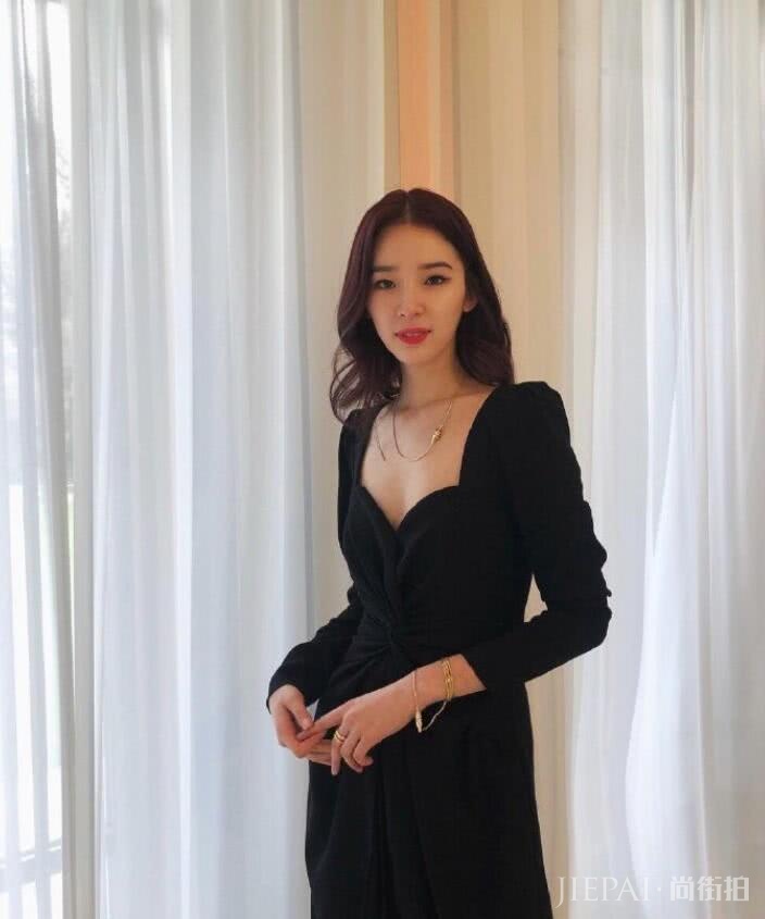 韩国博主气场堪比超模，成亚洲女孩的穿衣典范