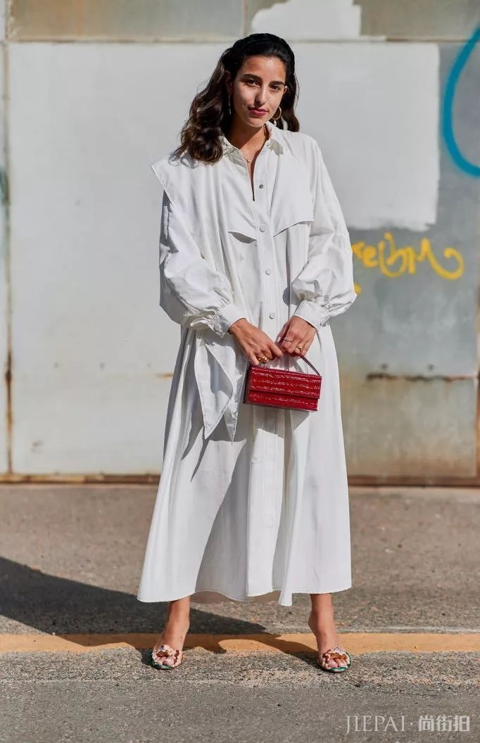 白色搭配太好看 简单穿就很时尚