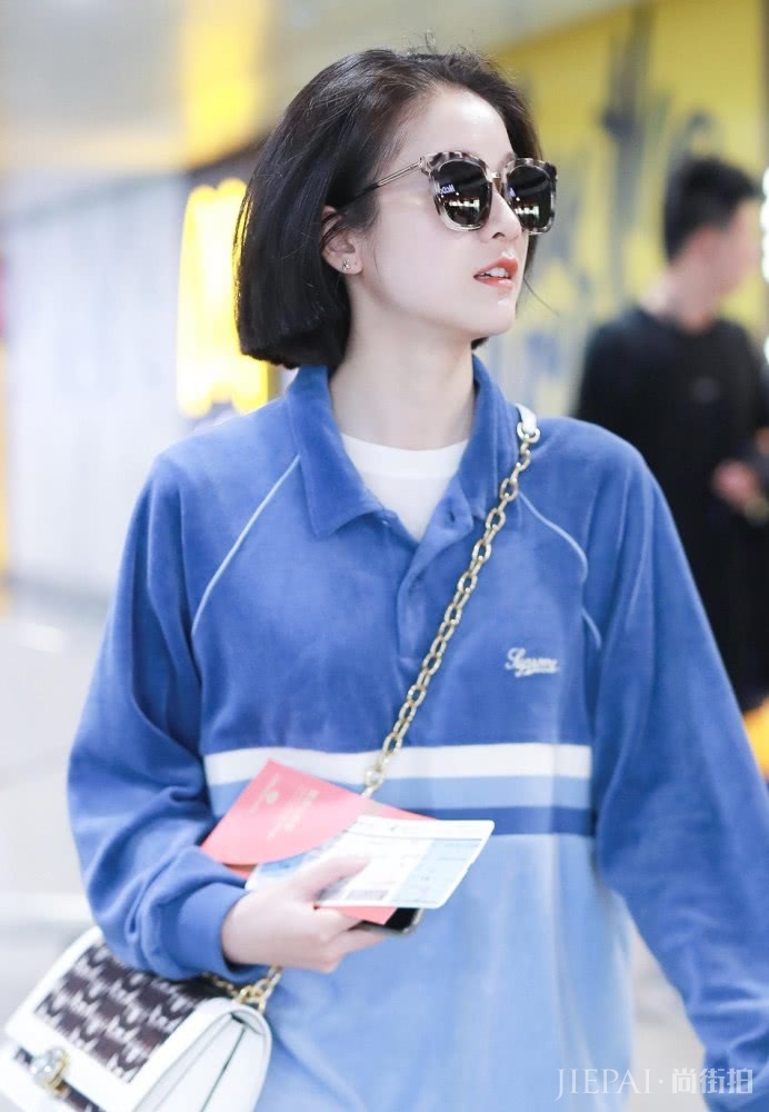 张雪迎换波波头清爽又减龄，天热剪这款发型甜美又好看