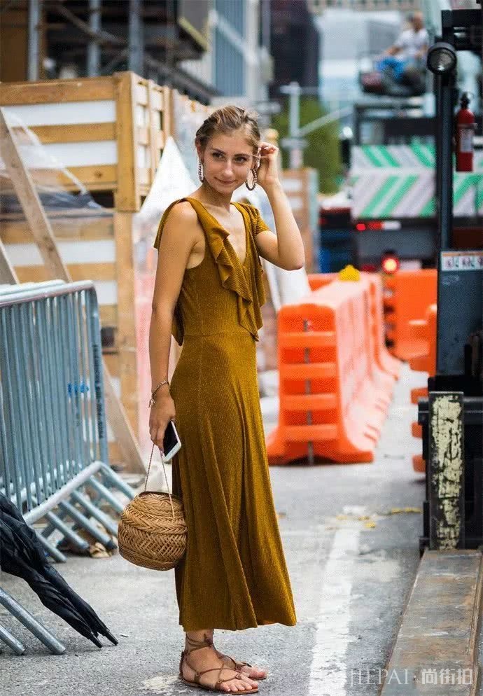 这位时尚博主用衣品把摄影师撩成男友,这也太秀了吧