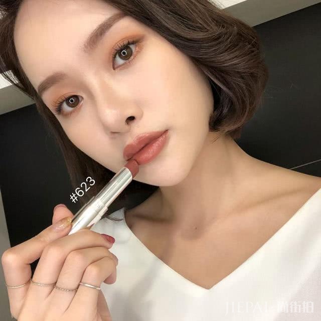 夏天口红已成必备品,各品牌推出的这个冷门宝藏色系温柔破表