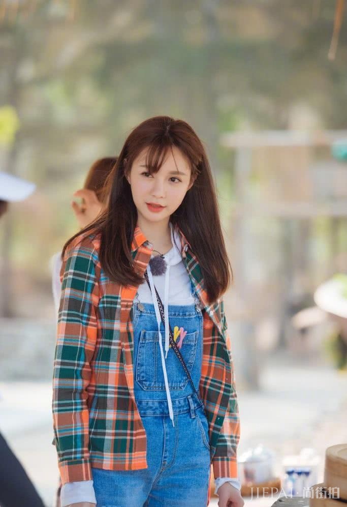 沈梦辰都穿香奈儿、GUCCI等名牌，可她的品味怎么还是很土？