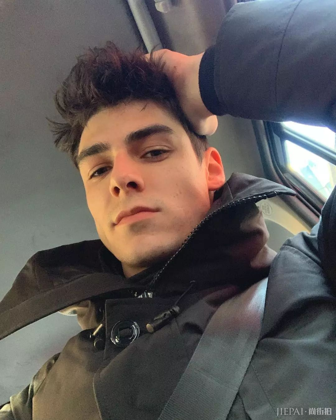 神仙男孩Raf Miller全新采访!全程流鼻血