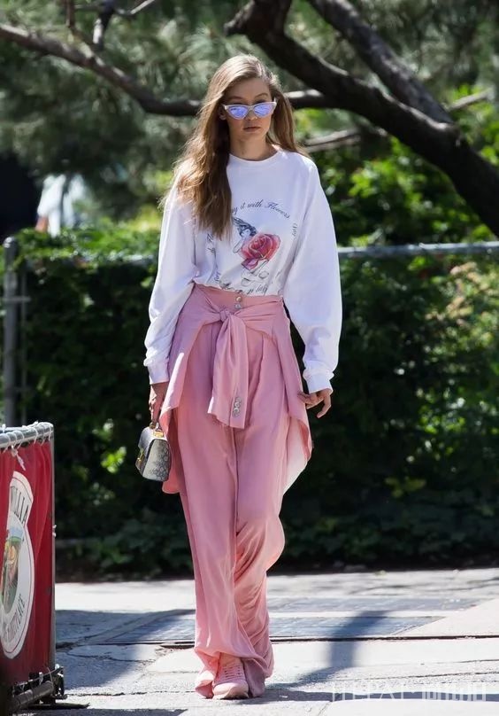 夏天穿什么颜色的衣服容易显白？这里有份超超超详细的攻略