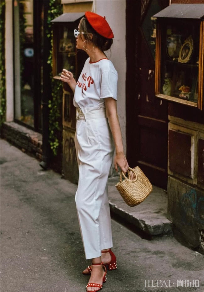 夏季穿一双凉鞋,演绎清凉度假时尚风
