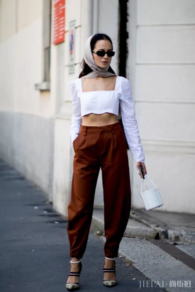 衬衫这样穿,显瘦又好看