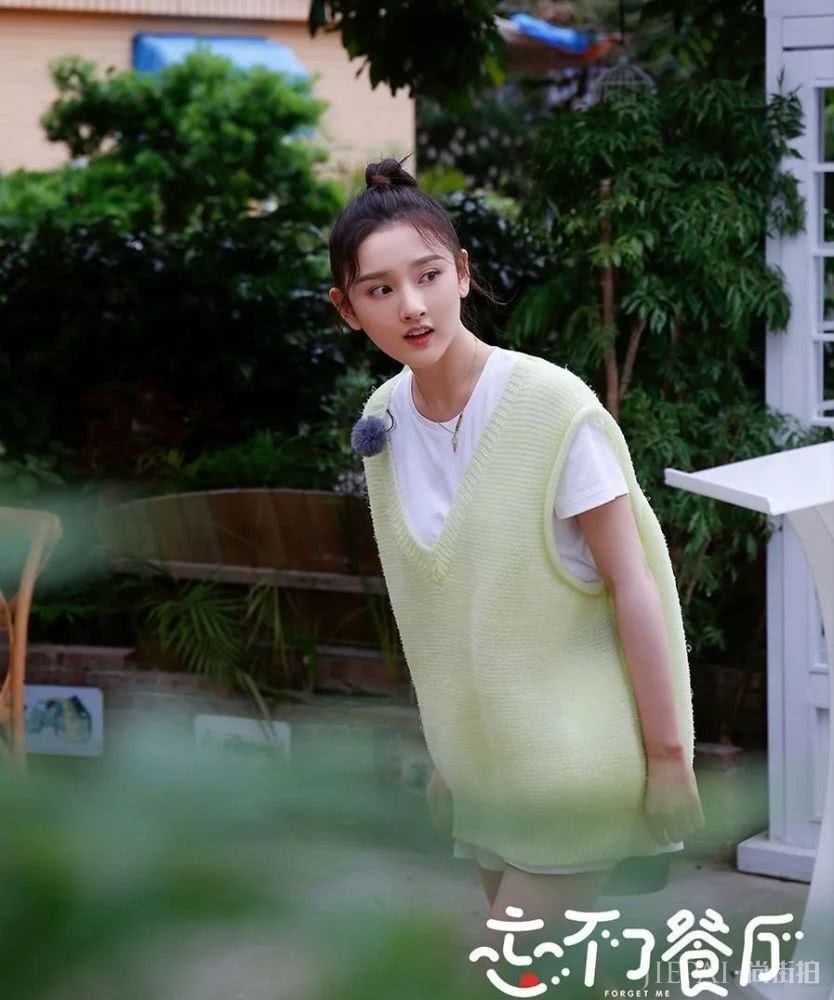 超时髦的夏日色彩搭配，章子怡蔡依林也在穿