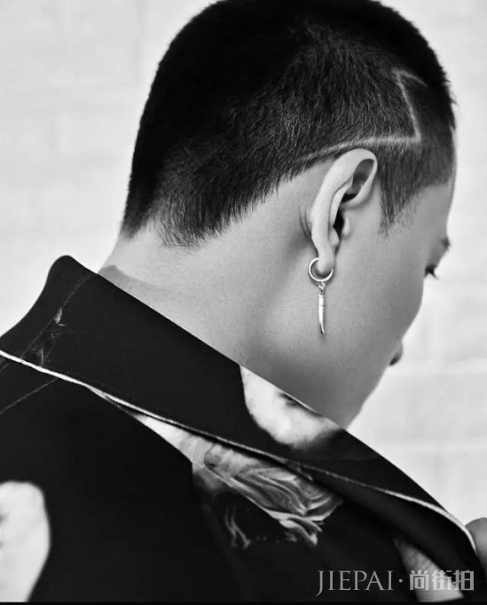 严重m字额留什么发型 马上用这4招来拯救