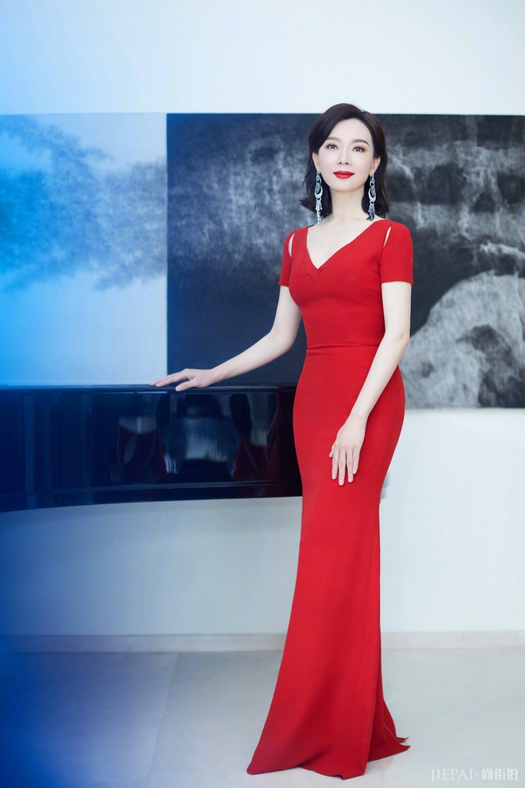 陈数私下太低调！衬衣配棒球帽优雅依旧，变元气少女