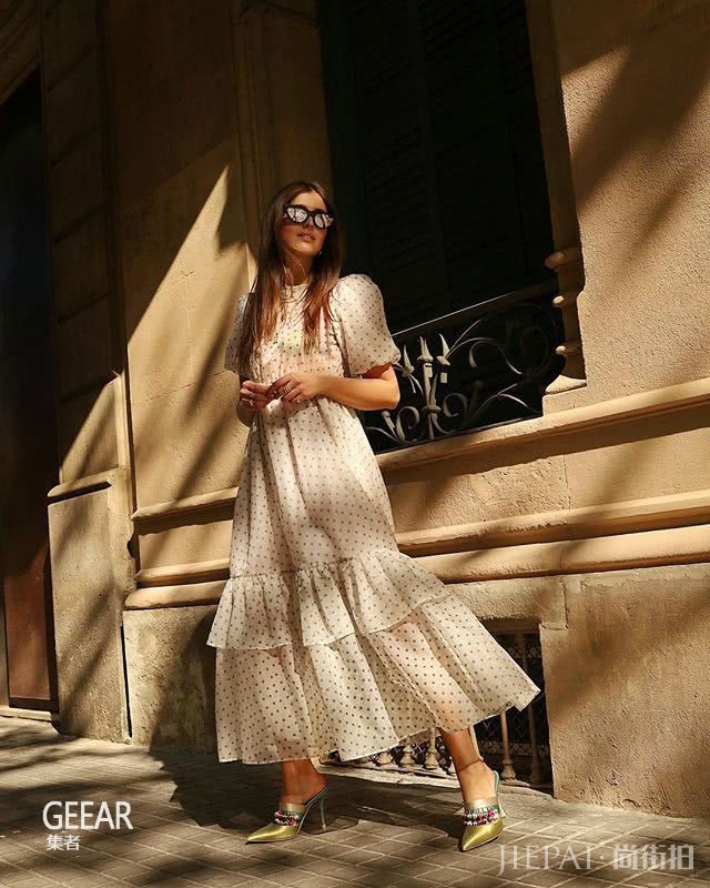 时尚从不以浮夸设计取胜!这5件随性单品是法国女性必备穿搭