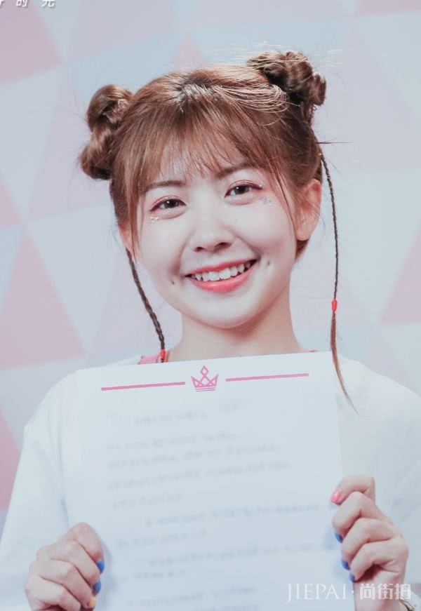 时髦又清凉，双丸子头了解一下