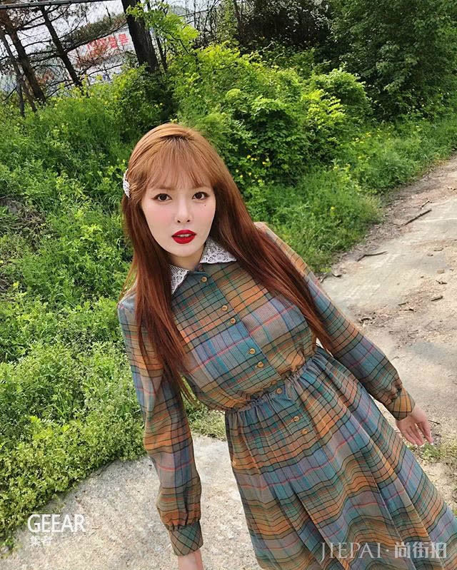 泫雅换上新发型一改性感形象!气色绝佳的减龄刘海让人超想复制!