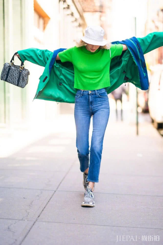 绿色难驾驭？看张雨绮、郭碧婷、李沁都爱穿它