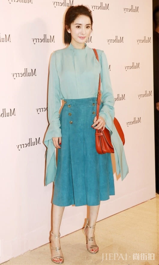 夏天用伞裙满足你，让你的优雅时尚立马可见