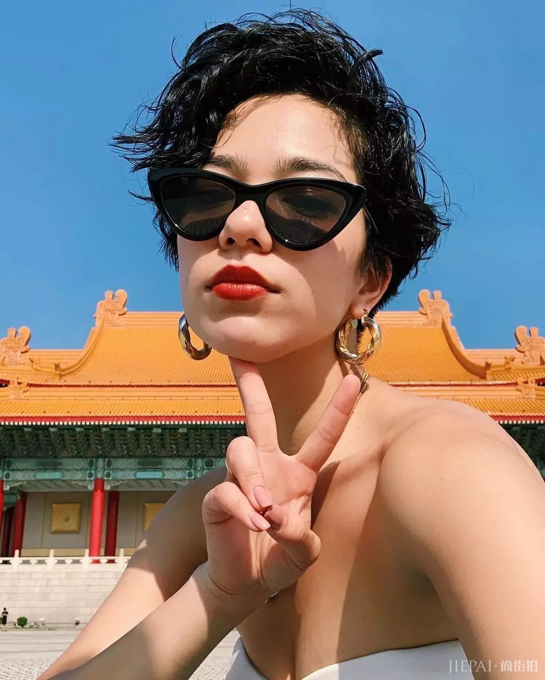 日系不只有小清新，这个短发妹子的原宿中性风酷毙了！