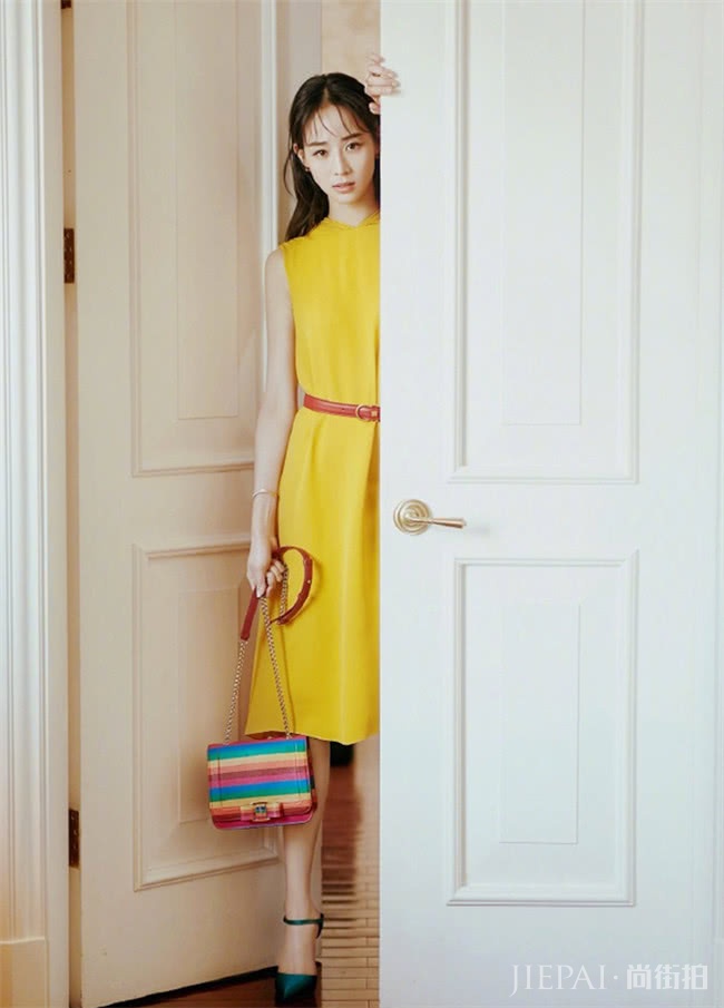 阳光又有活力的黄色单品给夏季“加”点温，越穿越好看