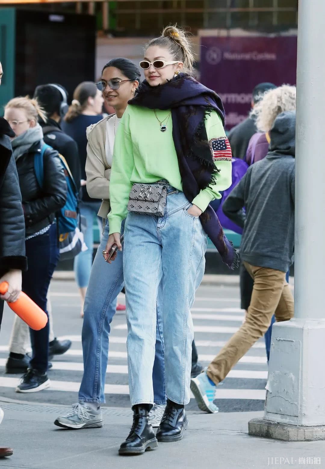 绿色一穿就土?其实穿好了很显白