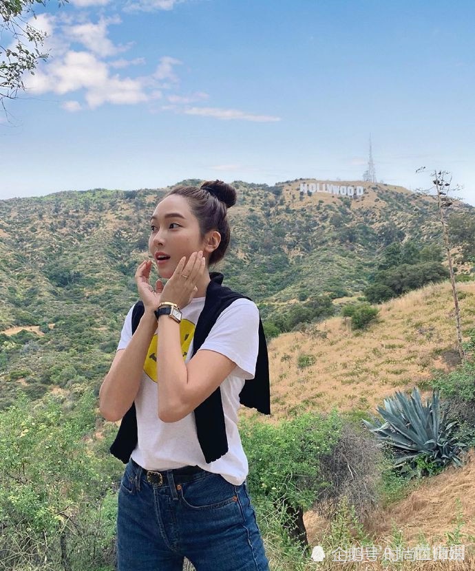 看了郑秀妍的旅行装,我才知道又美又多金的名媛是什么样