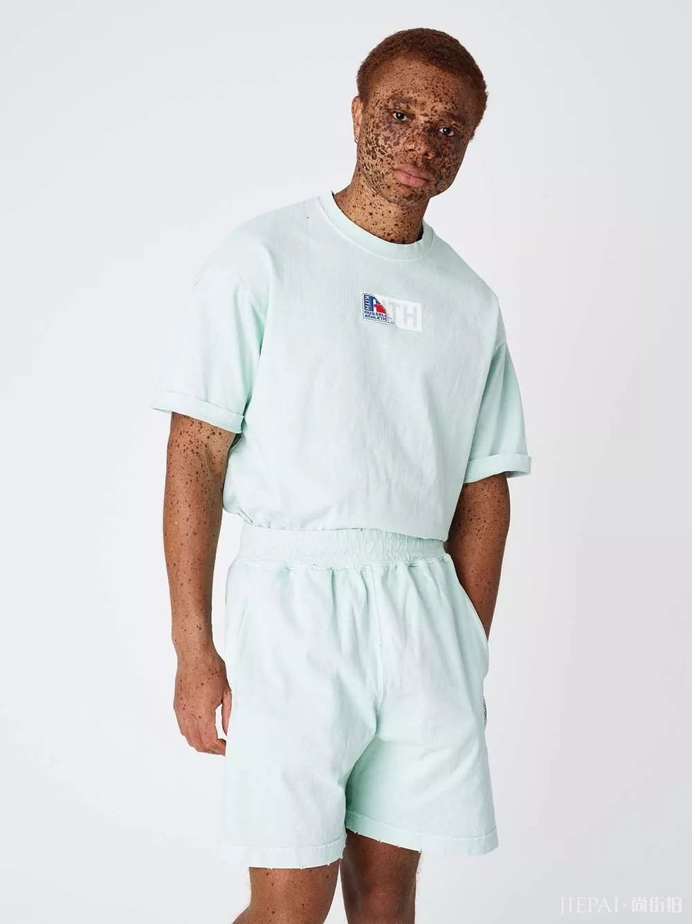 穿在你身上的 Champion,都要喊它一声“哥”!