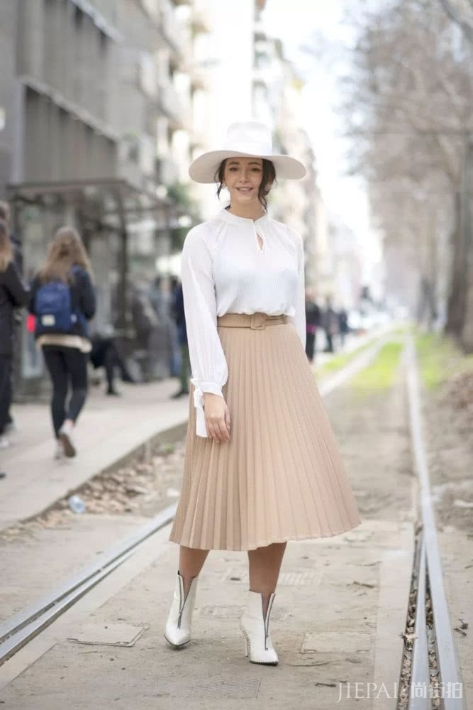 衬衫这样穿,显瘦又好看