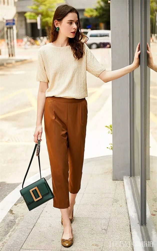 夏天穿更时髦好穿的锥形裤,轻松修饰你的腿型