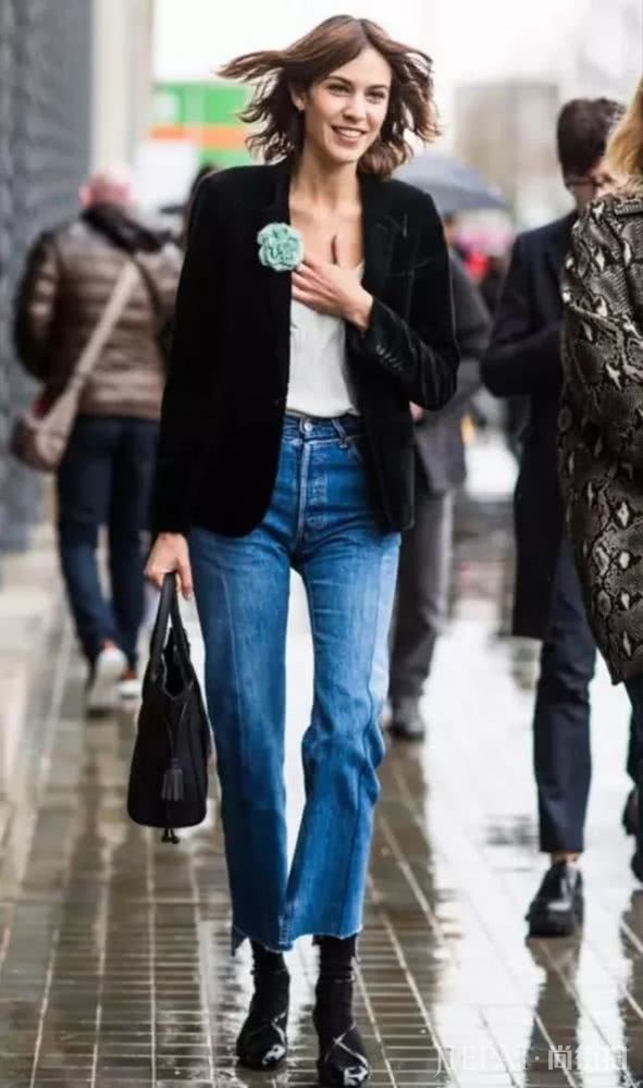 优雅又时髦的法国女人，如何选择牛仔裤？