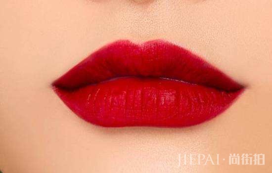 皮肤比较黄涂什么口红 显白还提气质