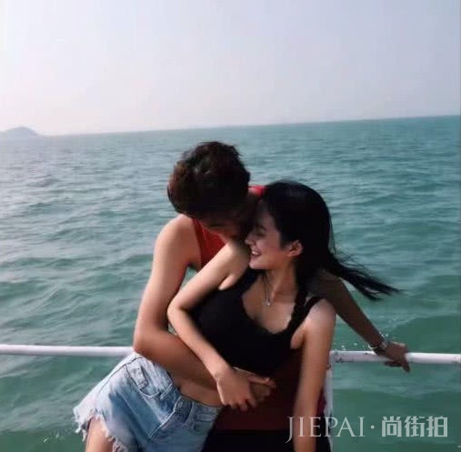 杜婷接班陈都灵成为南航校花,仰头瞬间超像钟楚曦