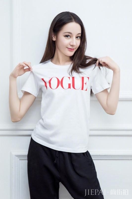 黑色礼帽太有魅力！显气质又显脸小，迪丽热巴亲自示范