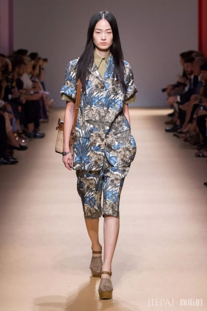 立夏之后的衬衫，要选最时髦的穿！