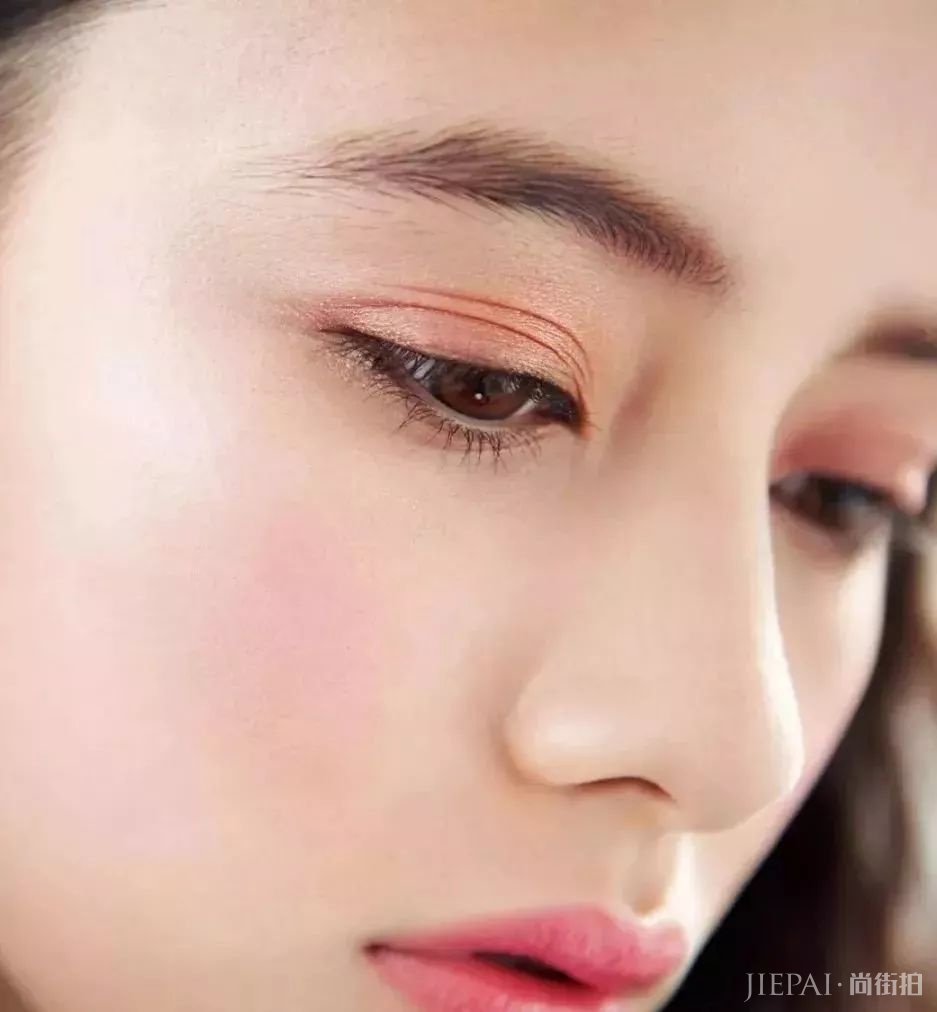这8个化妆小心机,让你轻松画出日系杂志风