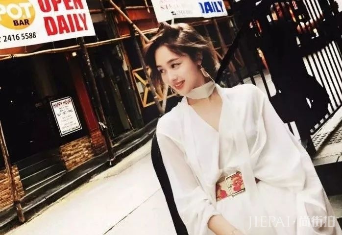 比衬衫更流行的Blouse,在抖音上都爆火!