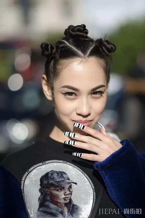 时髦又清凉，双丸子头了解一下