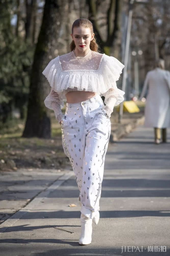 众多女明星中,纯白色谁穿得最高级?