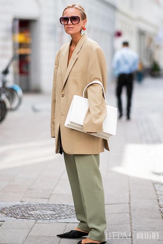 2019夏天粉色系已过时，你要穿的是这个颜色！