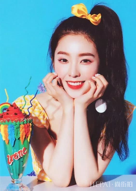 和闺蜜大吃一顿小龙虾后,我拥有了最潮唇色