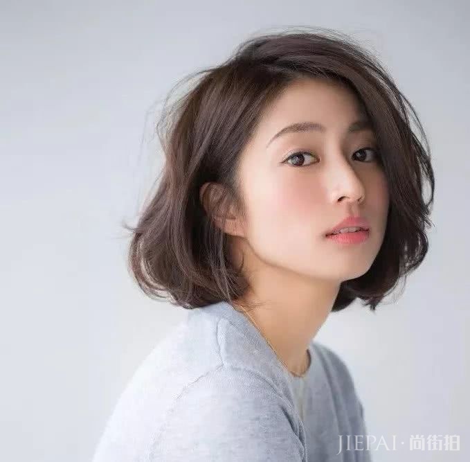 剪不剪短发,下巴说了算!