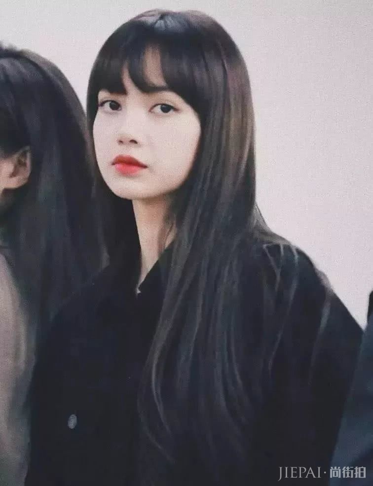 这个韩国女星脸那么大,竟是靠发型变美的