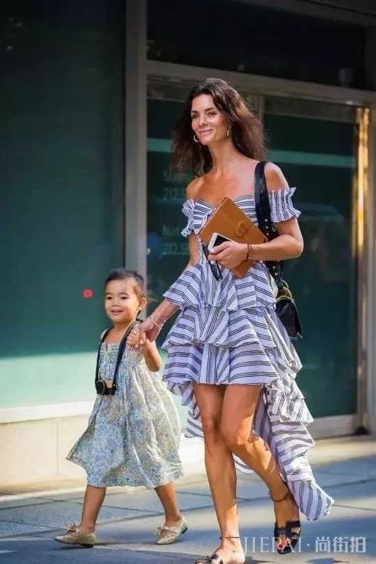 穿对裙子，你就是最美人间五月天，看最新欧美街拍示范吧