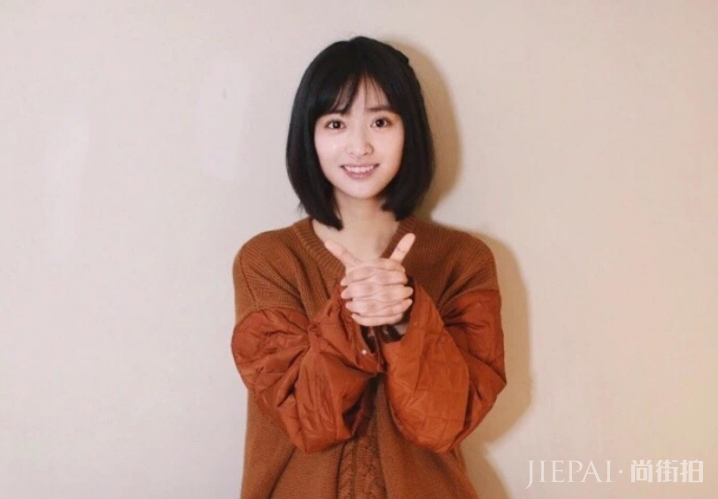 邱淑贞大女儿化身为“时尚达人”，肤白貌美，基因遗传的也太好了吧！